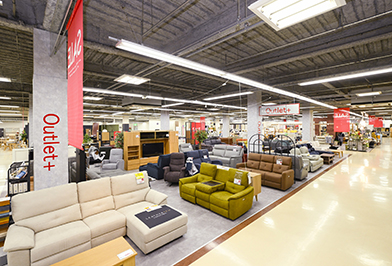 プレミアムアウトレット プラス 高崎店2F2